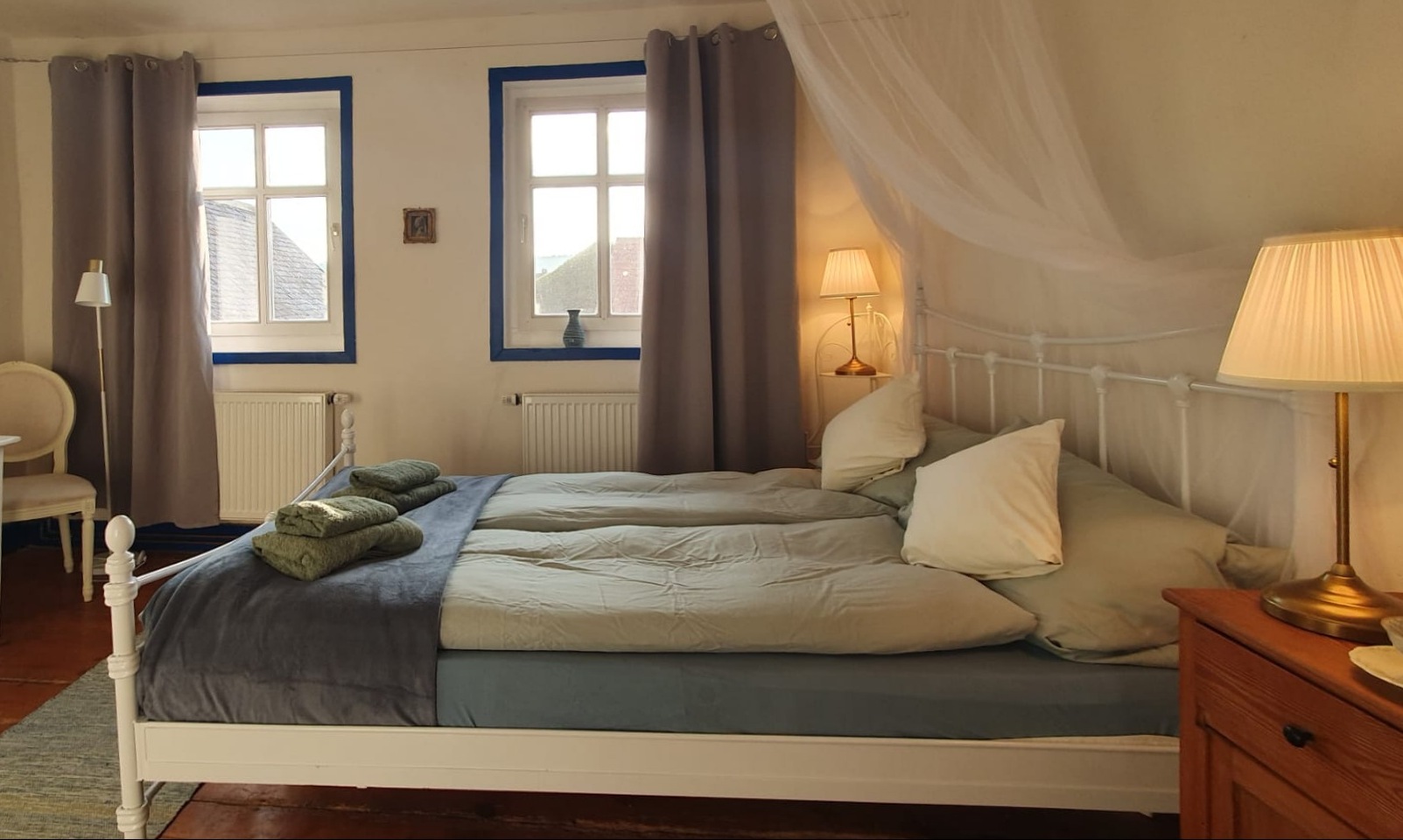 Landperle weisses Schlafzimmer